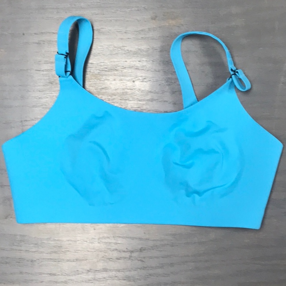 LULULEMON HOLD TRUE BRA (NWOT)